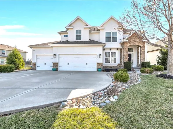 12870 N Apple Blossom Dr, Platte City, MO 64079