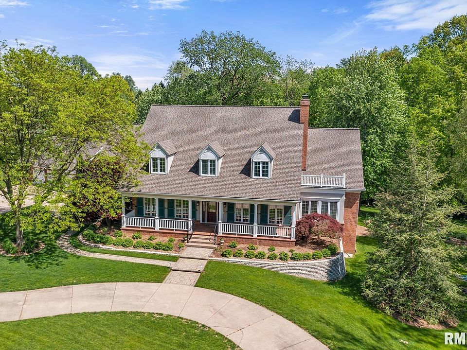 2 Tanglewood Ln, Pekin, IL 61554 Zillow