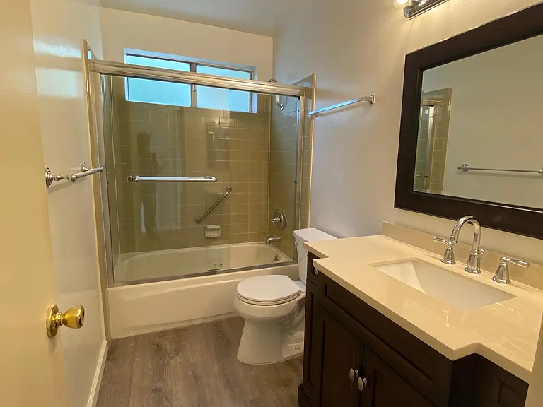 3731 Watseka Ave #9 — Photo 8