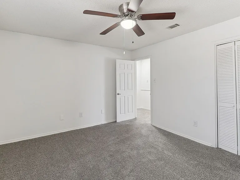 Hampton Townhomes — Photo 13
