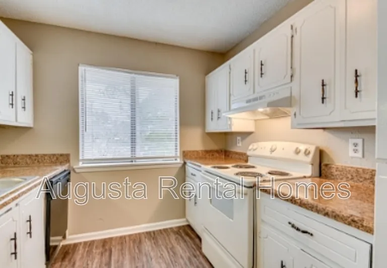 3001C Strickland Ct — Photo 9