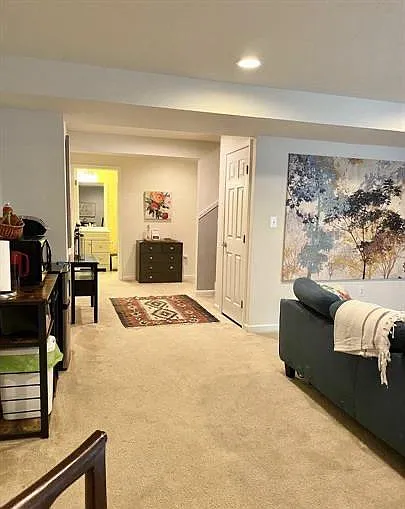 9411 Wood Creek Cir — Photo 25