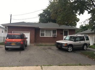 969 Fulton St, Farmingdale, NY 11735