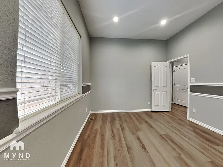 10835 Heatherton St — Photo 14