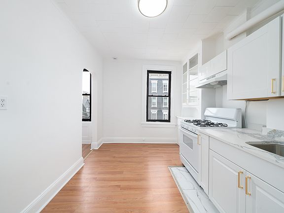 5th image of 601 Willow Ave APT 3F