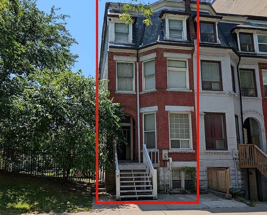 1st image of 27 McGill St