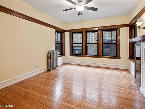 4th image of 4420 N Greenview Ave APT 1E