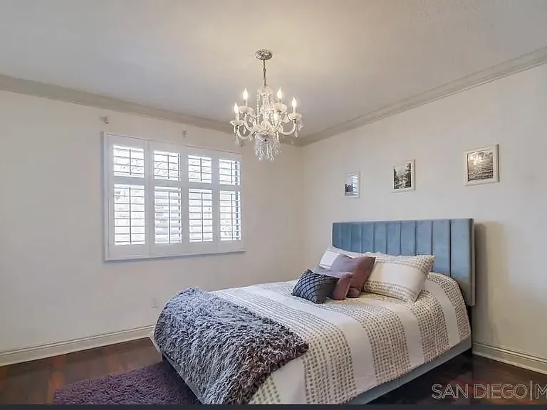 4444 Cherokee Ave — Photo 6