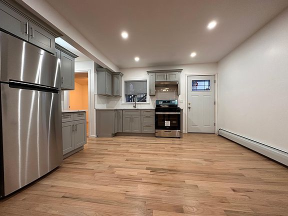 5th image of 192 Peace St #1