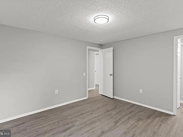 1718 Brightwell Ct — Photo 18
