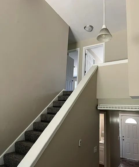 1189 Carrousel Dr E — Photo 10