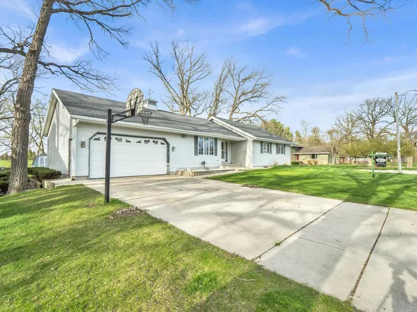 402 East North STREET, Brownsville, WI 53006