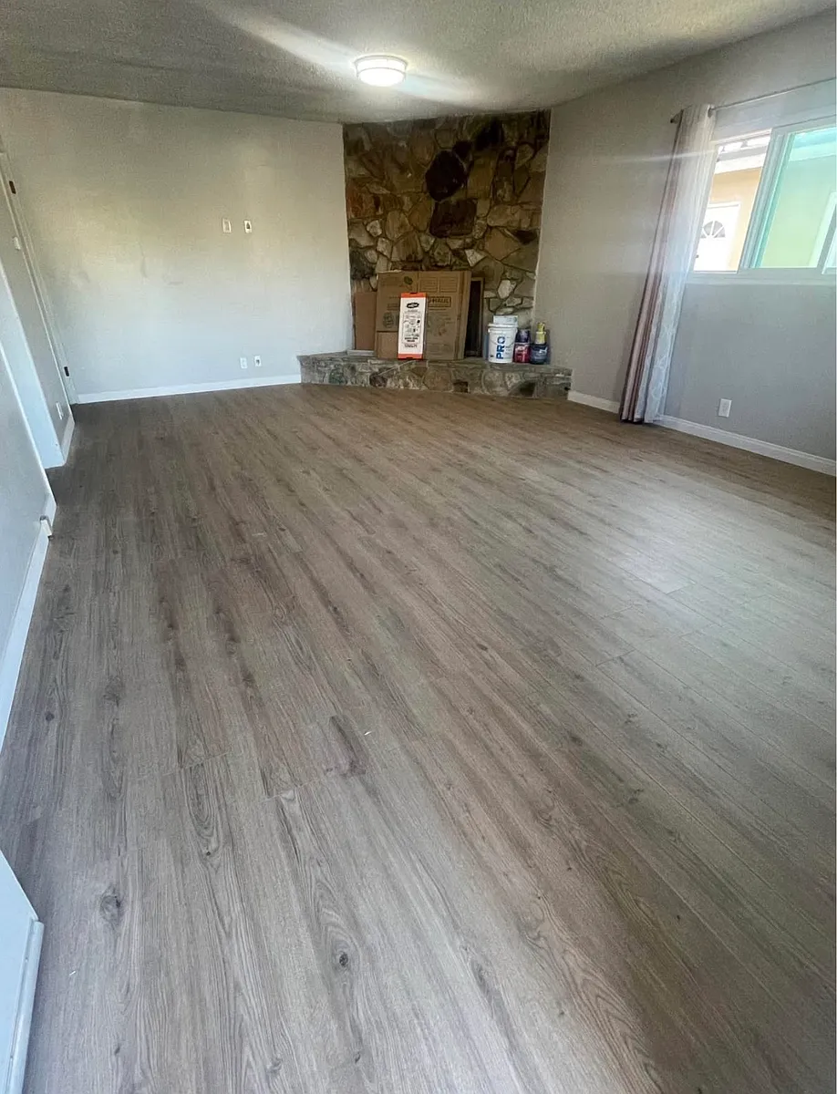 Building Photo - 10925 Mansel Ave