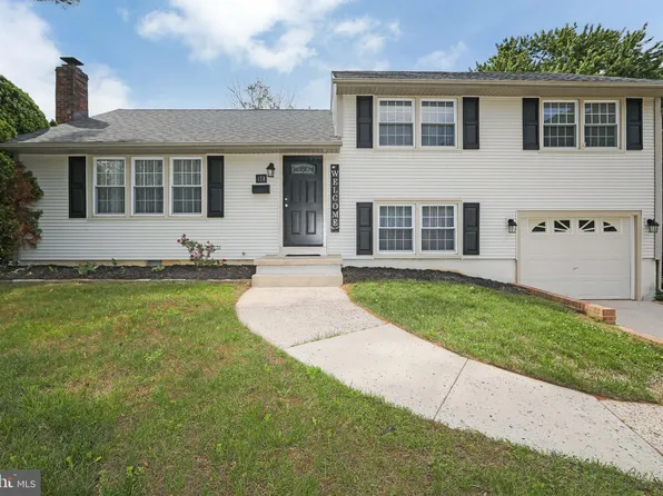 178 Forge Rd, Delran, NJ 08075