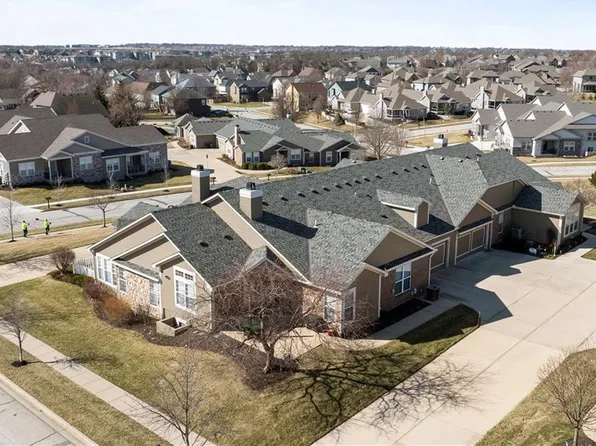 12020 S Tallgrass 1000 Dr, Olathe, KS 66061