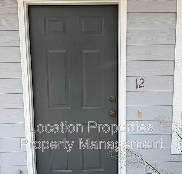 2201 Westdale Rd #C12 — Photo 6