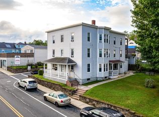 318 Front St, Chicopee, MA 01013