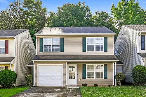 327 Coral Cir Photo 1