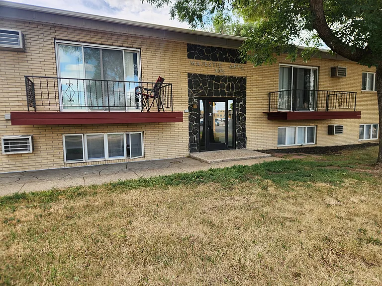 305 E Bismarck Expressway - 5 — Photo 5