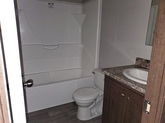 4th image of 6600 N Hampshire Dr