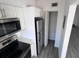 8463 NW 4th Ct, Miami, FL 33150