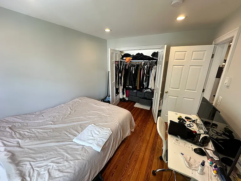 1139 Broadway #7 — Photo 7