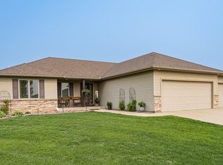 3716 Blakesley Ln NW, Rochester, MN 55901