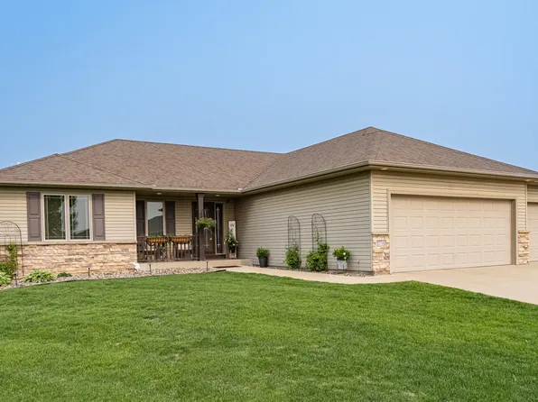 3716 Blakesley Ln NW, Rochester, MN 55901