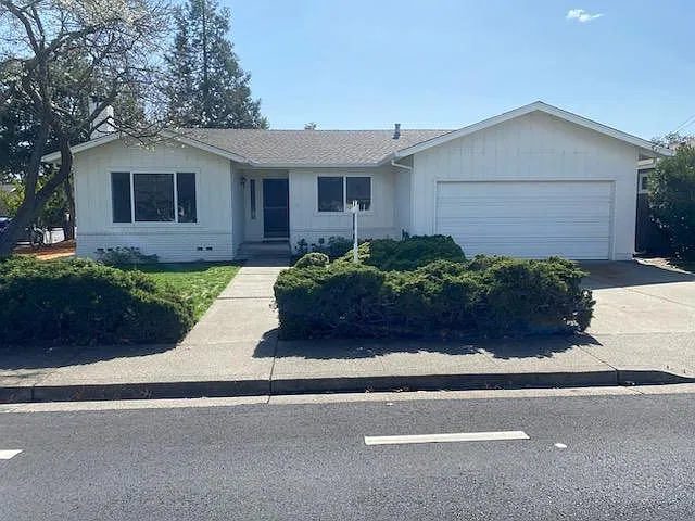 3 bed, $3,400 — Photo 1