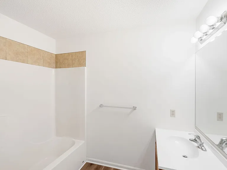 4410-4412 Cheryl Ct. — Photo 28