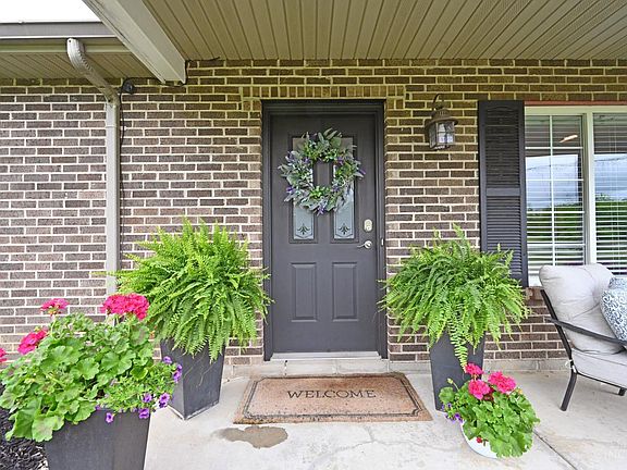 4th image of 3481 E Lakeview Dr