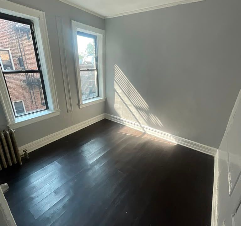2nd image of 292-296 Wainwright St #B3