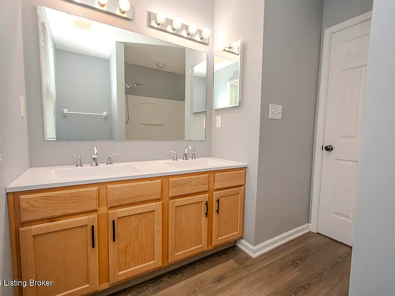 6702 Shallow Rock Dr — Photo 40