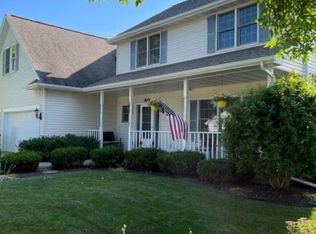 1081 S Violet Ln, Appleton, WI 54914