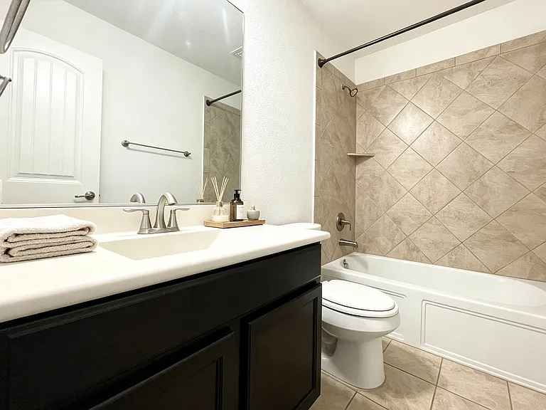 11505 Aquilla Dr — Photo 9