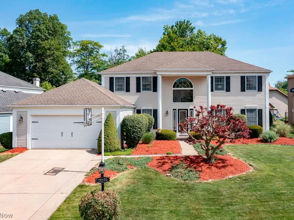 18100 Rustic Holw, Strongsville, OH 44136