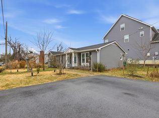 408 Salisbury Rd, Edgewater, MD 21037