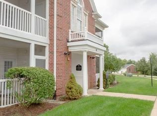 812 W Summerfield Gln, Ann Arbor, MI 48103