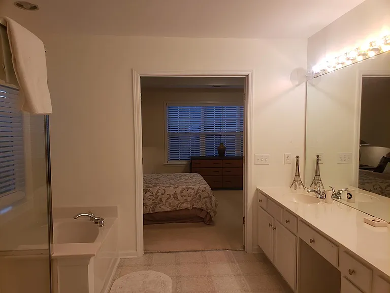 7720 Raynor Rd — Photo 21