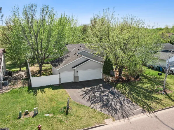 1145 Joes Lake Rd SE, Cambridge, MN 55008