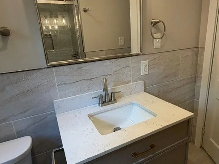 516 Grandin Rd #2 — Photo 7