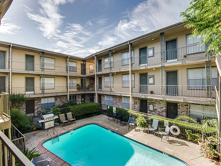 Greenbriar Bend — Photo 4