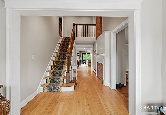 4th image of 76 Winton Place