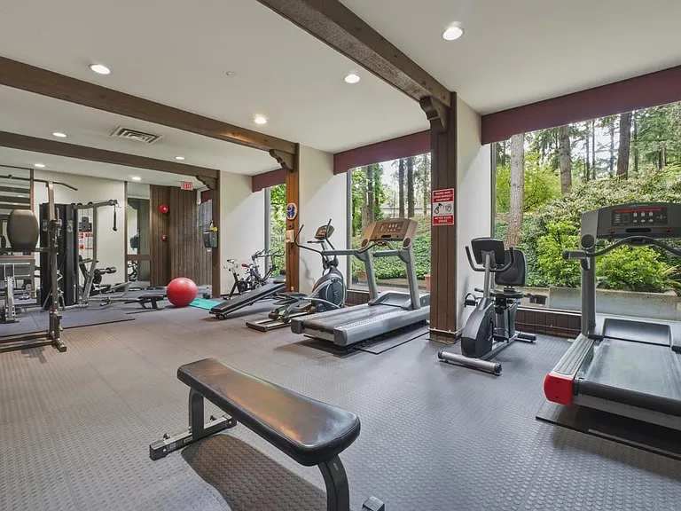 3755 Bartlett Ct #302 — Photo 24