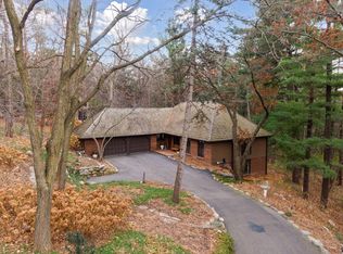 12101 Hilloway Rd W, Minnetonka, MN 55305