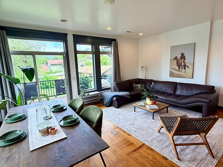 222 Inez St #A — Photo 4