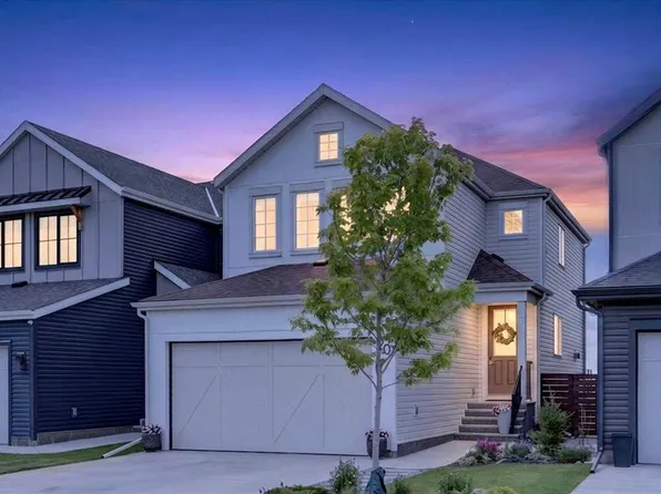90 NW Savoy Lndg SE, Calgary, AB T3S 0G6