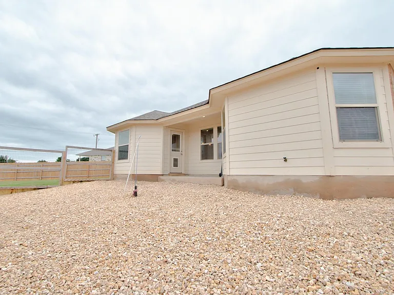 1317 Cesarina St — Photo 40