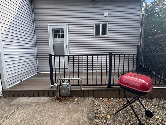 Patio/ Deck
