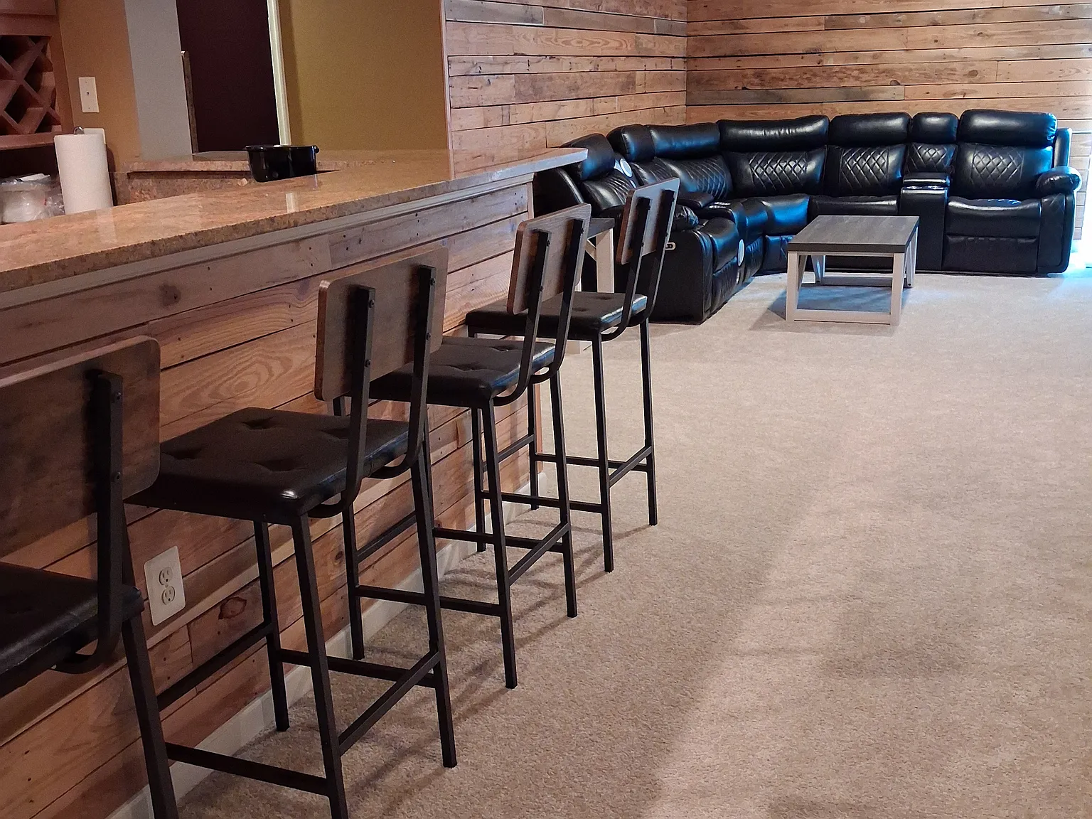 2 bed, $2,000 — Photo 1